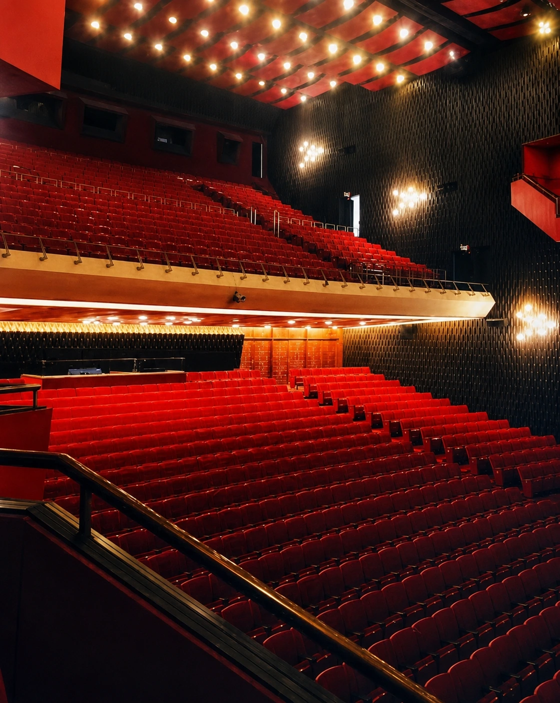 National Theatre · original photograph from the bid